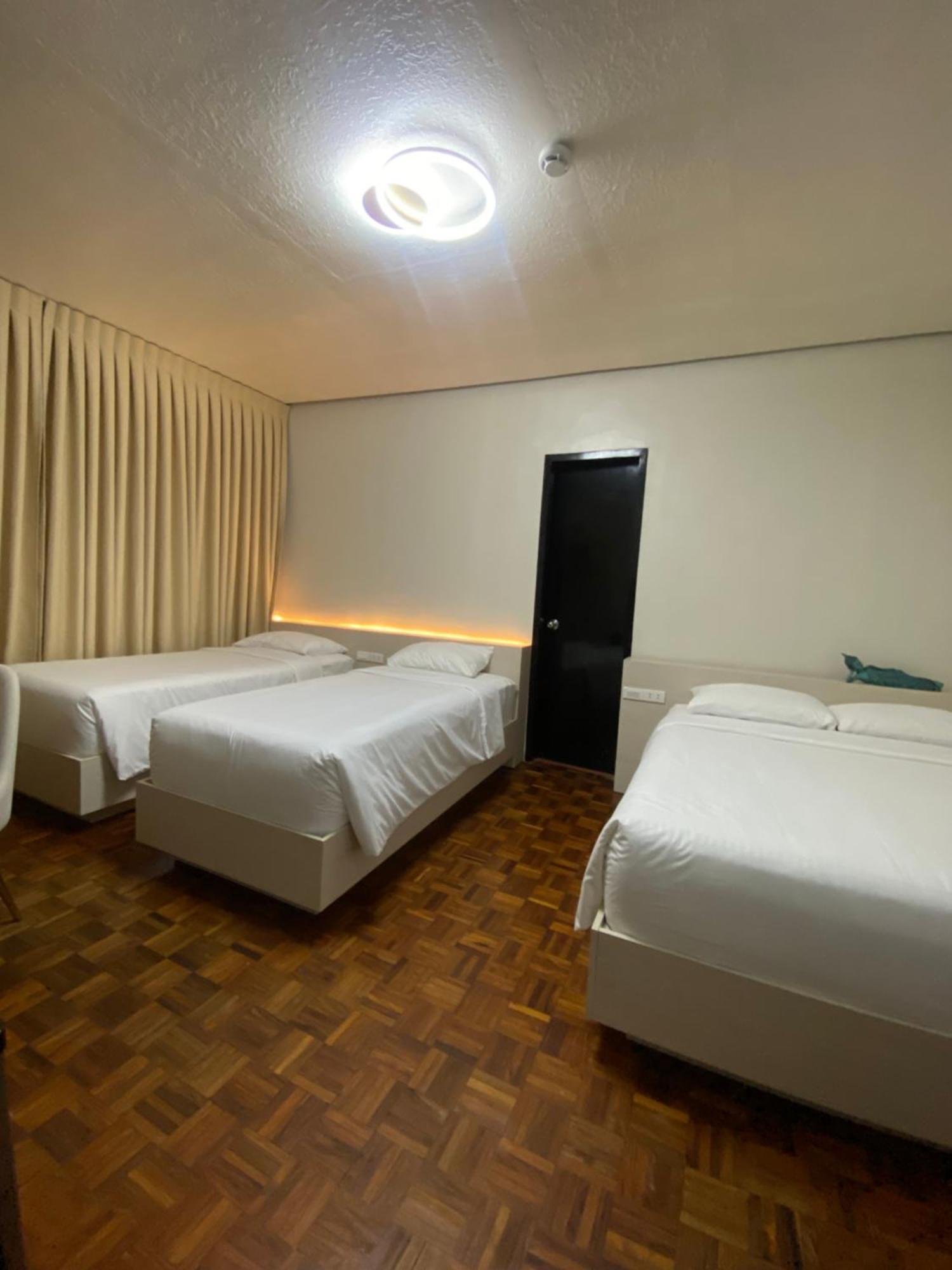 Honey Suite Room Inside Bee Cafe Cebu At Ayala Area Exteriör bild