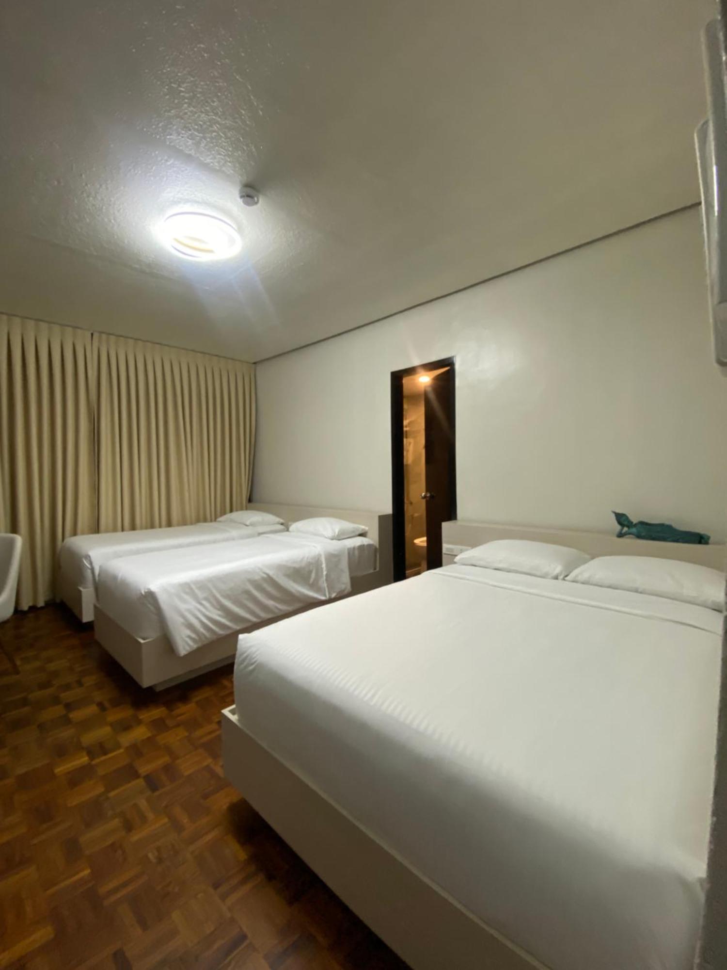 Honey Suite Room Inside Bee Cafe Cebu At Ayala Area Exteriör bild